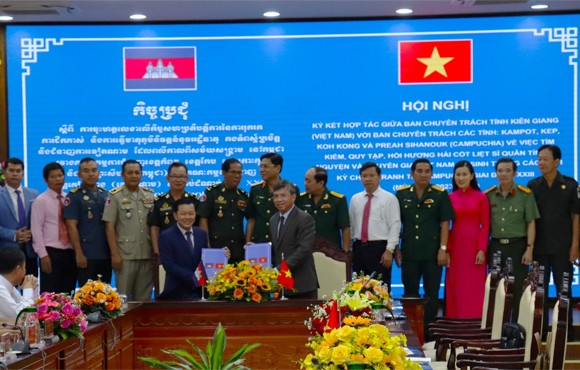 Kiên Giang ký hợp tác tìm kiếm, hồi hương liệt sĩ hy sinh tại Campuchia