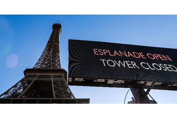 Tháp Eiffel thường mở cửa 365 ngày một năm. Ảnh: AFP.