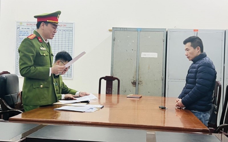 Cơ quan CSĐT Công an tỉnh Vĩnh Phúc bắt tạm giam đối với Hoàng Trọng Hiếu, Phó giám đốc Trung tâm đăng kiểm xe cơ giới 88-03D.