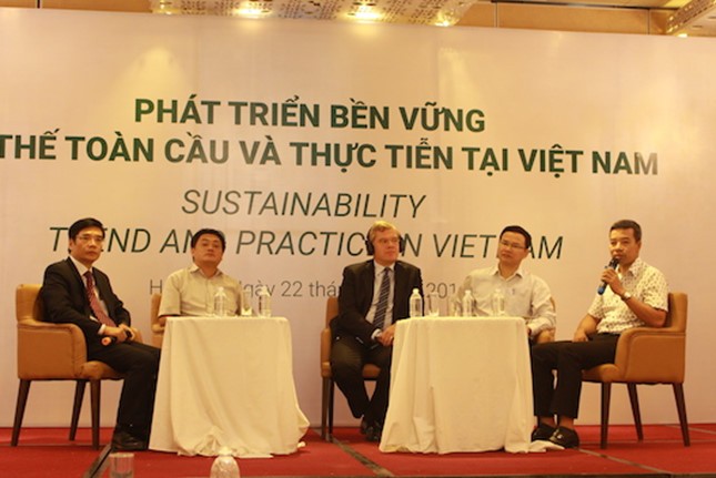 Các diễn giả tham luận về Phát triển bền vững - Xu thế toàn cầu và thực tiễn tại Việt Nam