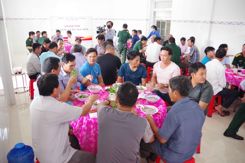 “Ăn sáng cùng ngư dân” tại Đồn Biên phòng Phước Tỉnh, BĐBP Bà Rịa – Vũng Tàu