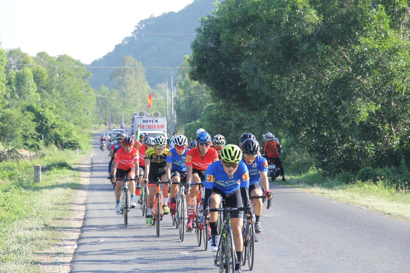 Đây là lần thứ 13 giải đua xe đạp vòng quanh núi Tà Cú được tổ chức