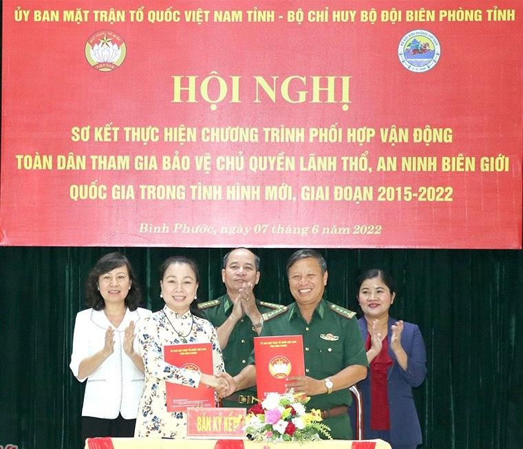 Ký kết phối hợp giữa Ban Thường trực Ủy ban MTTQ Việt Nam tỉnh với Bộ chỉ huy BĐBP tỉnh