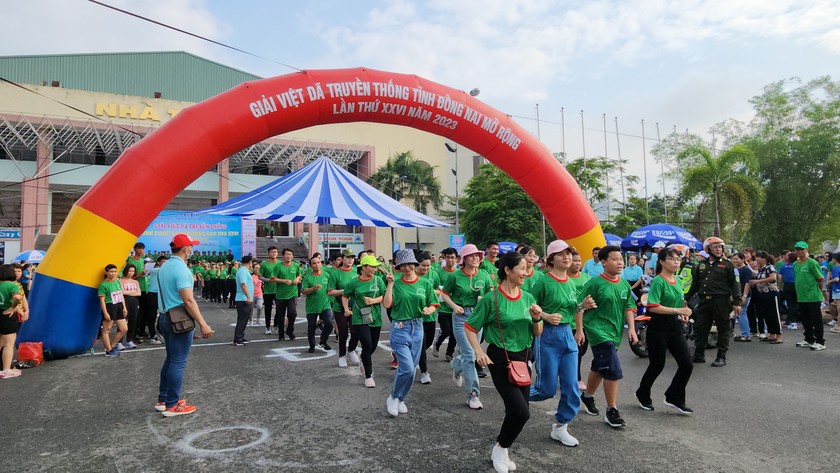 Hơn 2.000 vận động viên tham gia giải chạy truyền thống tỉnh Đồng Nai