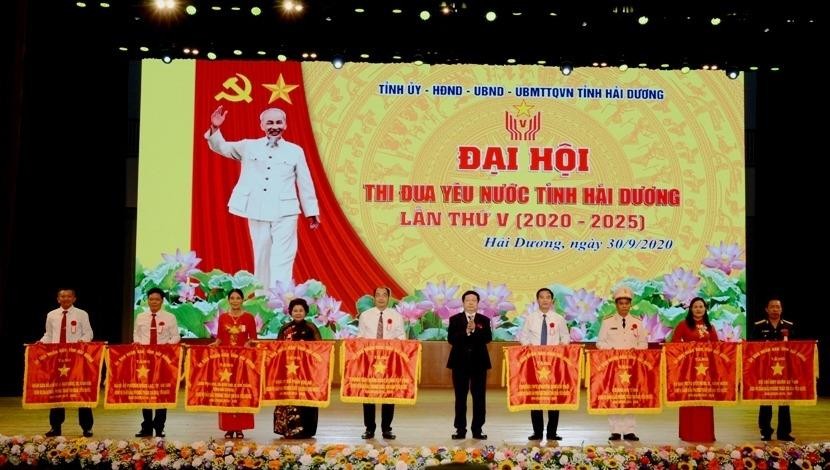 Các cá nhân được vinh danh tại Đại hội thi đua yêu nước tỉnh Hải Dương.