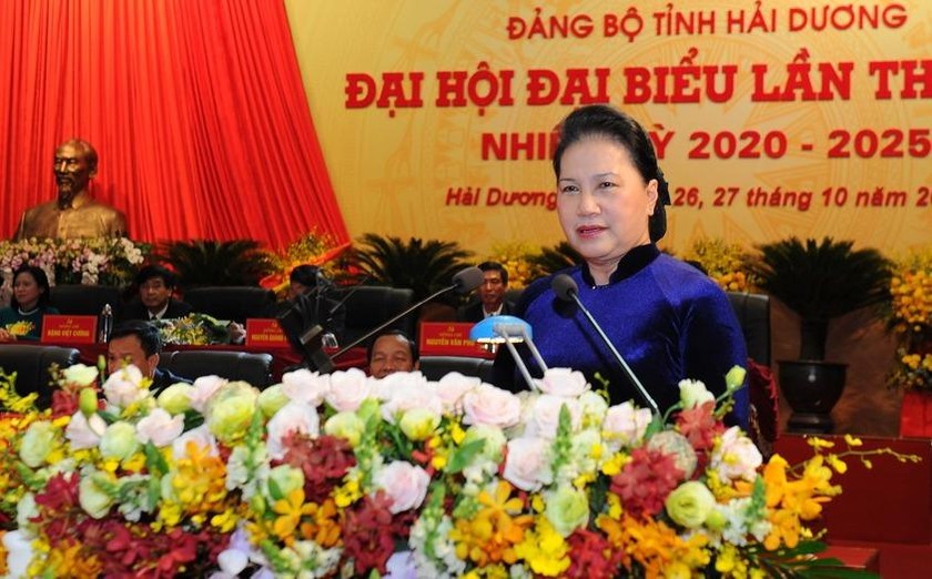Chủ tịch Quốc hội Nguyễn Thị Kim Ngân phát biểu tại Đại hội đại 
biểu Đảng bộ tỉnh Hải Dương lần thứ XVII.