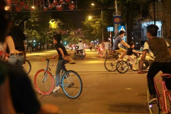 Hà Nội : Quái xế xe đạp lộng hành