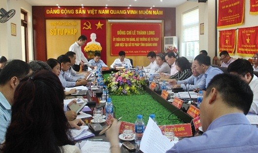Giám đốc Sở Tư pháp tỉnh Quảng Ninh phát biểu