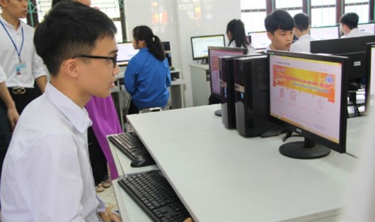 Học sinh dự cuộc thi học sinh Quảng Ninh với ATGT năm 2018