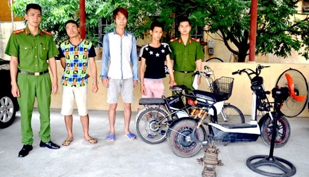 Công an huyện Gia Lộc bắt giữ đối tượng trộm cắp tài sản.