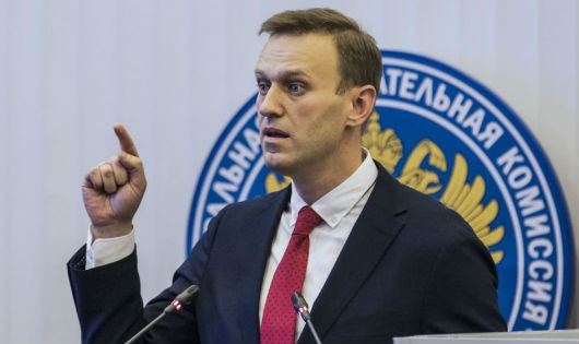 Ông Alexei Navalny phát biểu trước Ủy ban Bầu cử Trung ương ở Moskva hôm 25/12/2017
