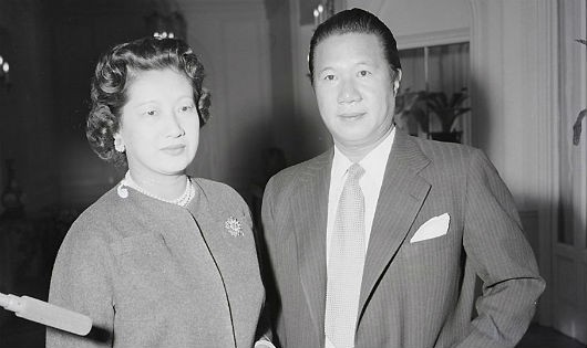 Bảo Đại và bà Nam Phương tại Pháp năm 1955