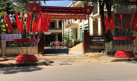 Trụ sở UBND phường Trần Phú, nơi bà Mận chiếm đoạt 221 triệu đồng tiền quà tết của cán bộ hưu trí.