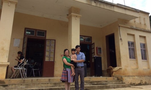 Vợ chồng chị Giàng Thị Lan – Chủ nhiệm CLB Gia đình hạnh phúc