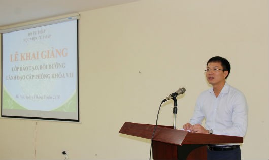 Giám đốc Học viện Tư pháp Đoàn Trung Kiên phát biểu tại Lễ khai giảng