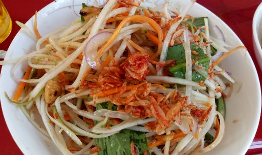 Đu đủ đâm – nét đặc trưng văn hóa ẩm thực Khmer vùng Bảy Núi.
