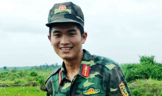 Hạ sĩ trẻ đoạt giải Nhất Hội thi Phòng hóa Quân khu 7