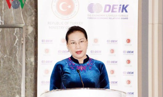 Chủ tịch Quốc hội Nguyễn Thị Kim Ngân phát biểu tại Diễn đàn