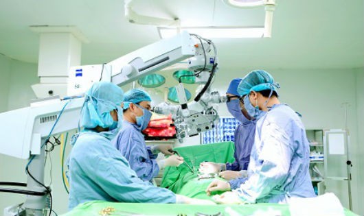 Phẫu thuật u não qua hệ thống vi phẫu tại BVĐK tỉnh Phú Thọ 