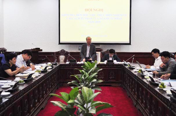 Thứ trưởng Phan Chí Hiếu chủ trì Hội nghị.