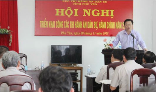 Phó Chủ tịch UBND tỉnh Trần Hữu Thế phát biểu chỉ đạo tại hội nghị.