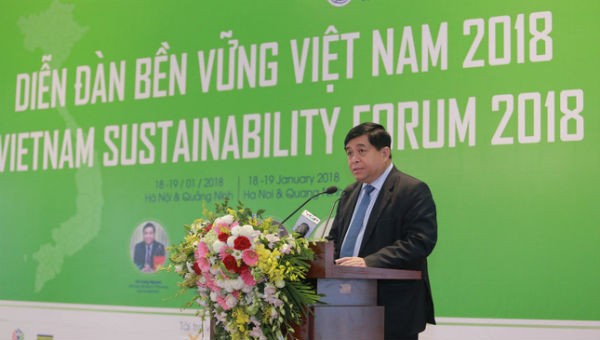 Bộ trưởng Bộ Kế hoạch và Đầu tư Nguyễn Chí Dũng phát biểu tại VSF 2018