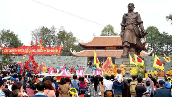 Lễ hội Gò Đống Đa được tổ chức để kỷ niệm chiến thắng Ngọc Hồi- Đống Đa đánh tan quân Thanh