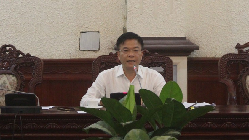Bộ trưởng Lê Thành Long chủ trì cuộc họp.