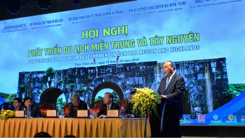 Thủ tướng mong muốn mỗi người dân Việt Nam đều là một “đại sứ du lịch”.