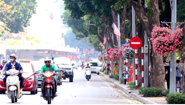 Đường phố Hà Nội được trang hoàng chào mừng Hội nghị Thượng đỉnh Mỹ- Triều