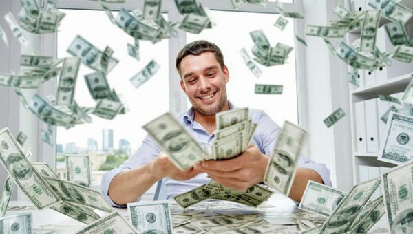 Cầm 45 triệu đô trong tay, Tim McCarthy từng nghĩ mình sẽ rất hạnh phúc (ảnh minh họa).