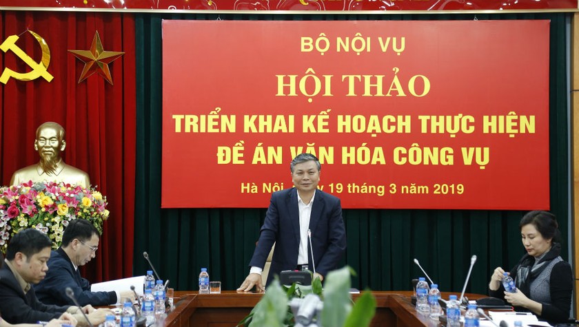 Thứ trưởng Bộ Nội vụ Nguyễn Trọng Thừa phát biểu tại hội thảo