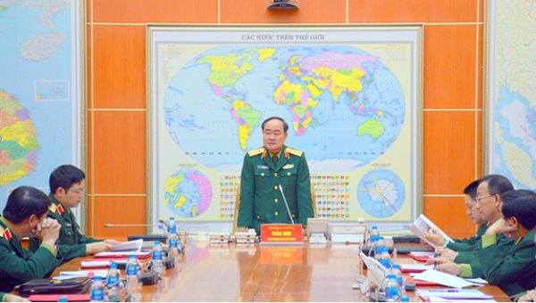 Thượng tướng Trần Đơn chủ trì hội thảo.