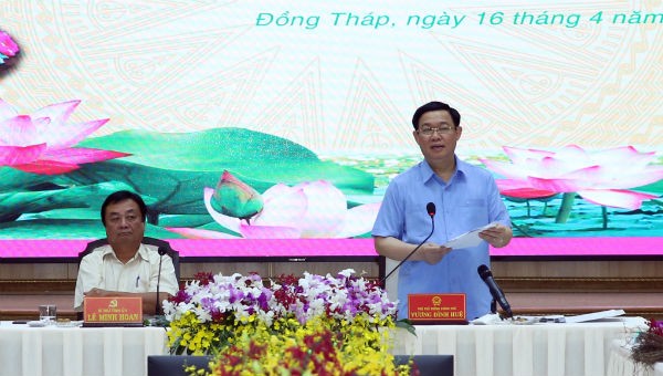 Phó Thủ tướng Vương Đình Huệ phát biểu tại buổi làm việc với tỉnh Đồng Tháp