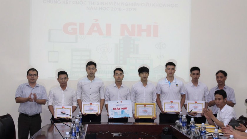 Nhóm sinh viên Đà Nẵng