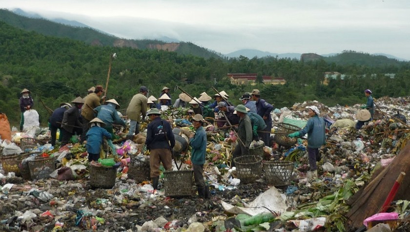 Bãi rác Khánh Sơn đang đứng trước nguy cơ bị lấp đầy, không còn khả năng tiếp nhận rác vào cuối năm 2019.