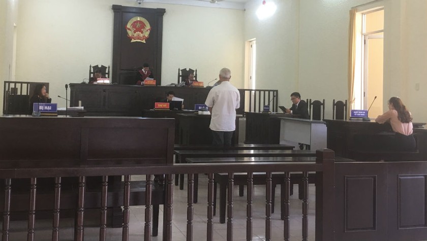 Phiên tòa phúc thẩm xét xử bị cáo Trần Thạch Anh.