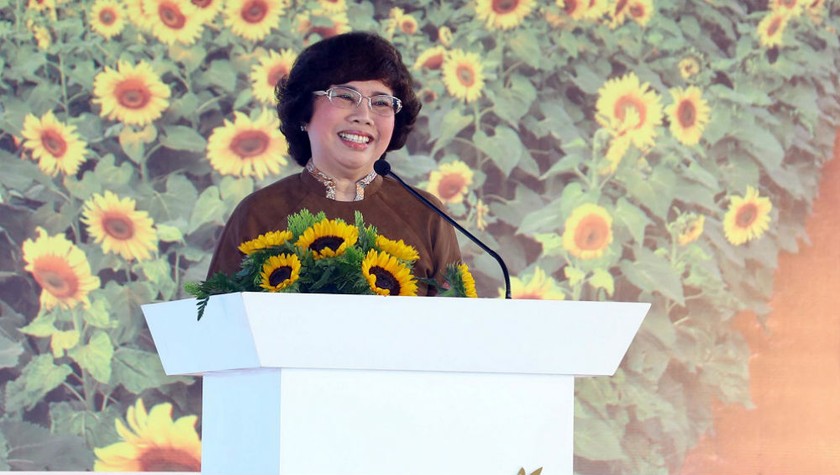 Bà Thái Hương chia sẻ khát vọng cùng nông dân đưa ly sữa Việt ra thế giới.