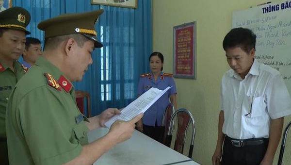 Ông Trần Xuân Yến - một trong 8 bị can vụ gian lận điểm thi ở Sơn La đã bị khởi tố