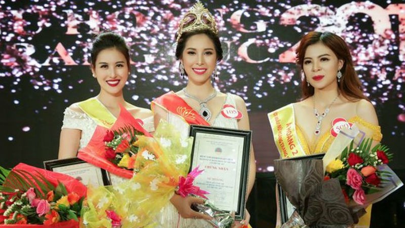 Top 3 cuộc thi Người mẫu Nữ hoàng trang sức Việt Nam 2017.