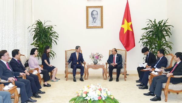 Quang cảnh buổi tiếp Chủ tịch Nhóm Nghị sĩ hữu nghị Hàn Quốc – Việt Nam Kim Hak Yong