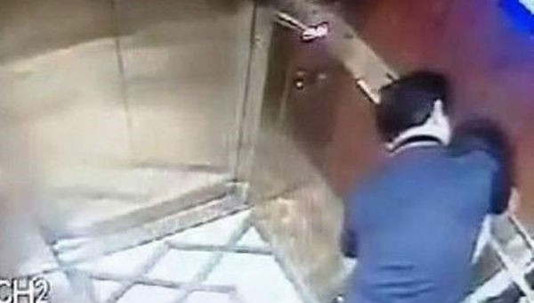 Ông Linh có hành vi dâm ô trẻ em trong thang máy