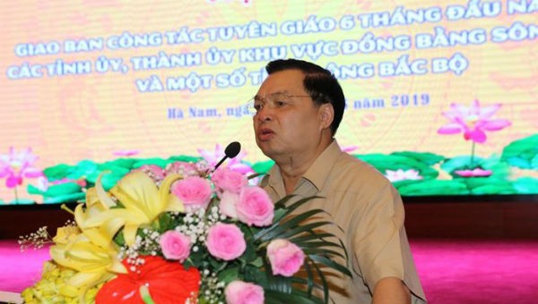 Ông Lê Mạnh Hùng, Phó Trưởng Ban Tuyên giáo Trung ương phát biểu kết luận hội nghị