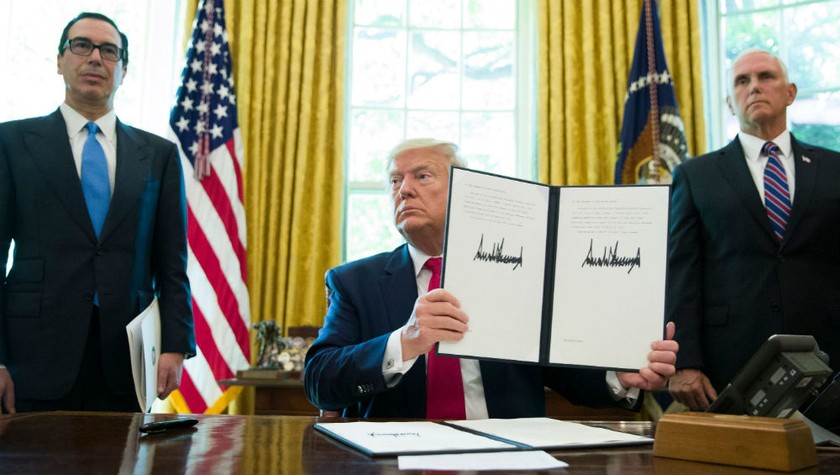 Ông Trump công bố văn bản “trừng phạt kinh tế” Iran