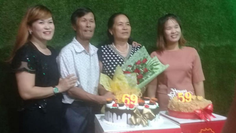Các thành viên trong nhà ông Lộc, ở làng Piơng, xã A Dơk, huyện Đak Đoa, tỉnh Gia Lai.