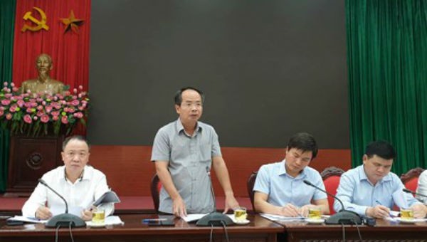 Phó chánh Văn phòng UBND TP Hà Nội Lê Tự Lực phát biểu tại hội nghị