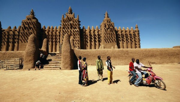 Những linh địa nên đến trong đời: Kiệt tác đại thánh đường xây dựng bằng bùn ở Mali