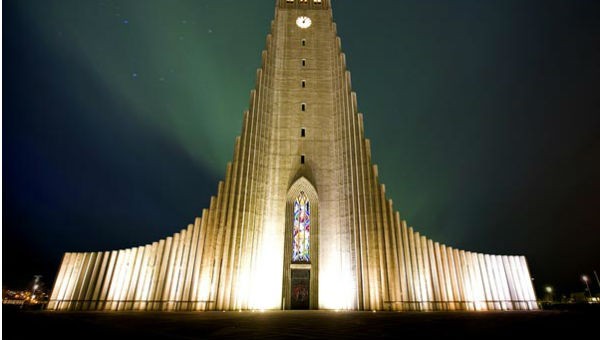 Những linh địa nên đến trong đời: Hallgrimskirkja - Cung đàn bất tận trên bầu trời Iceland