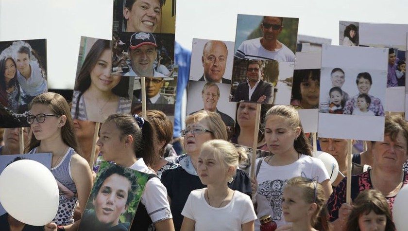 Gia đình các nạn nhân MH17 kỉ niệm 4 năm vụ tai nạn gần ngôi làng Grabovo vùng Donetsk, Ukraina, ngày 17/7/2018