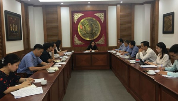 Thứ trưởng Trịnh Thị Thủy làm việc với Ủy ban Quốc gia UNESCO Việt Nam